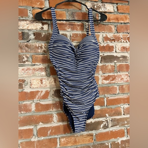 Niptuck Multi Fit Cup Navy Ruched Striped Swimsuit Size 8 - Picture 2 of 11